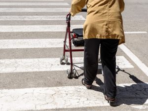 Rollator with all-terrain wheels, designed for outdoor use. This walker offers stability and balance support, making it ideal for users with balance problems and for navigating rough surfaces