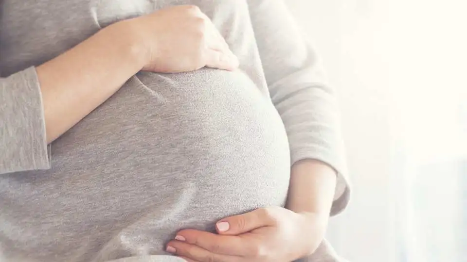 Woman that is pregnant in 8th month wonders whether to reach out for support to a specialist.